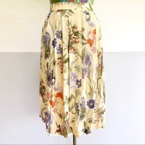 🍰 VINTAGE Floral Printed Skirt Set - Picture 4 of 5